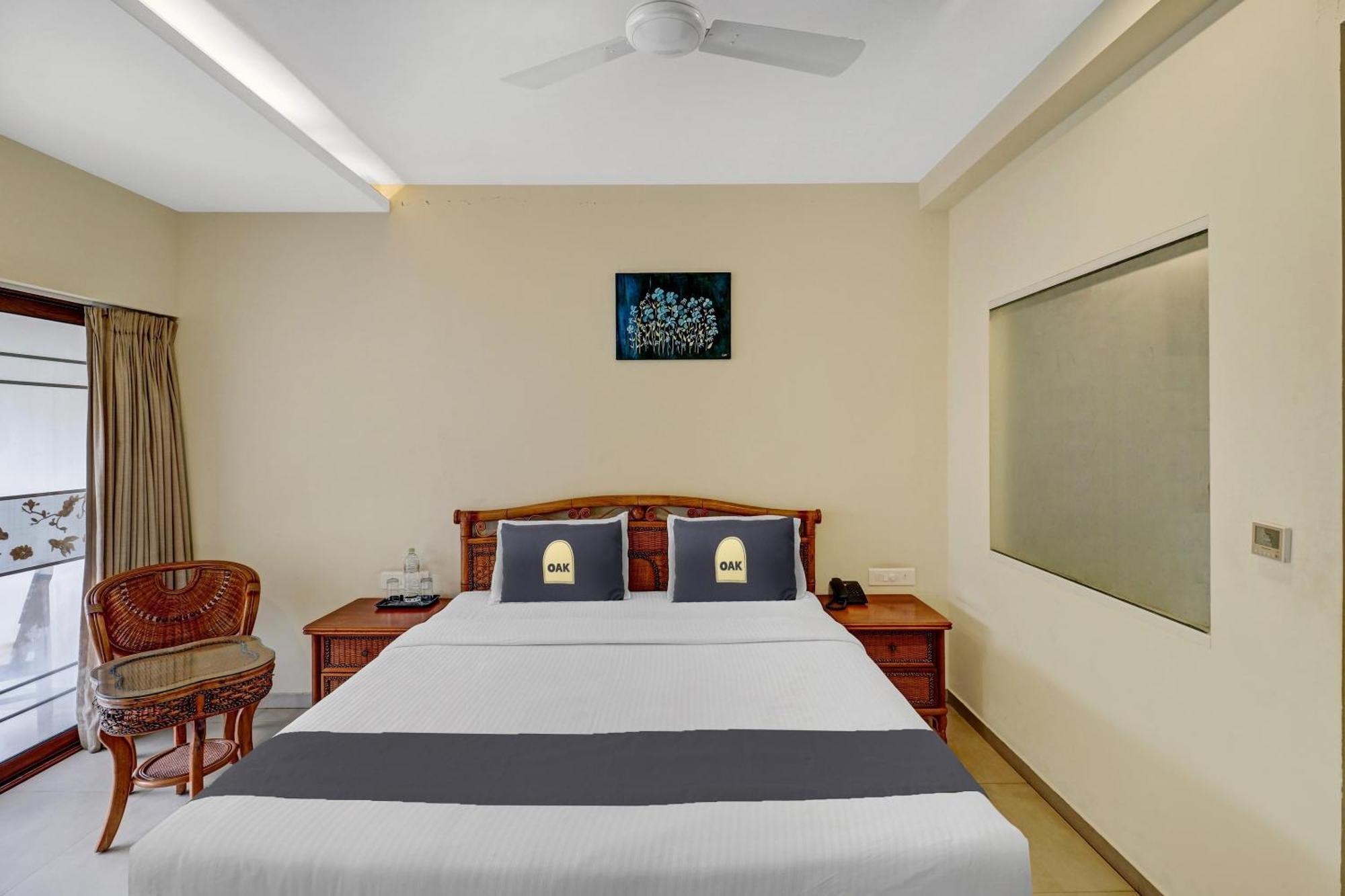 Townhouse Oak Edassery'S Sealine Villa Stay Kochi Ngoại thất bức ảnh