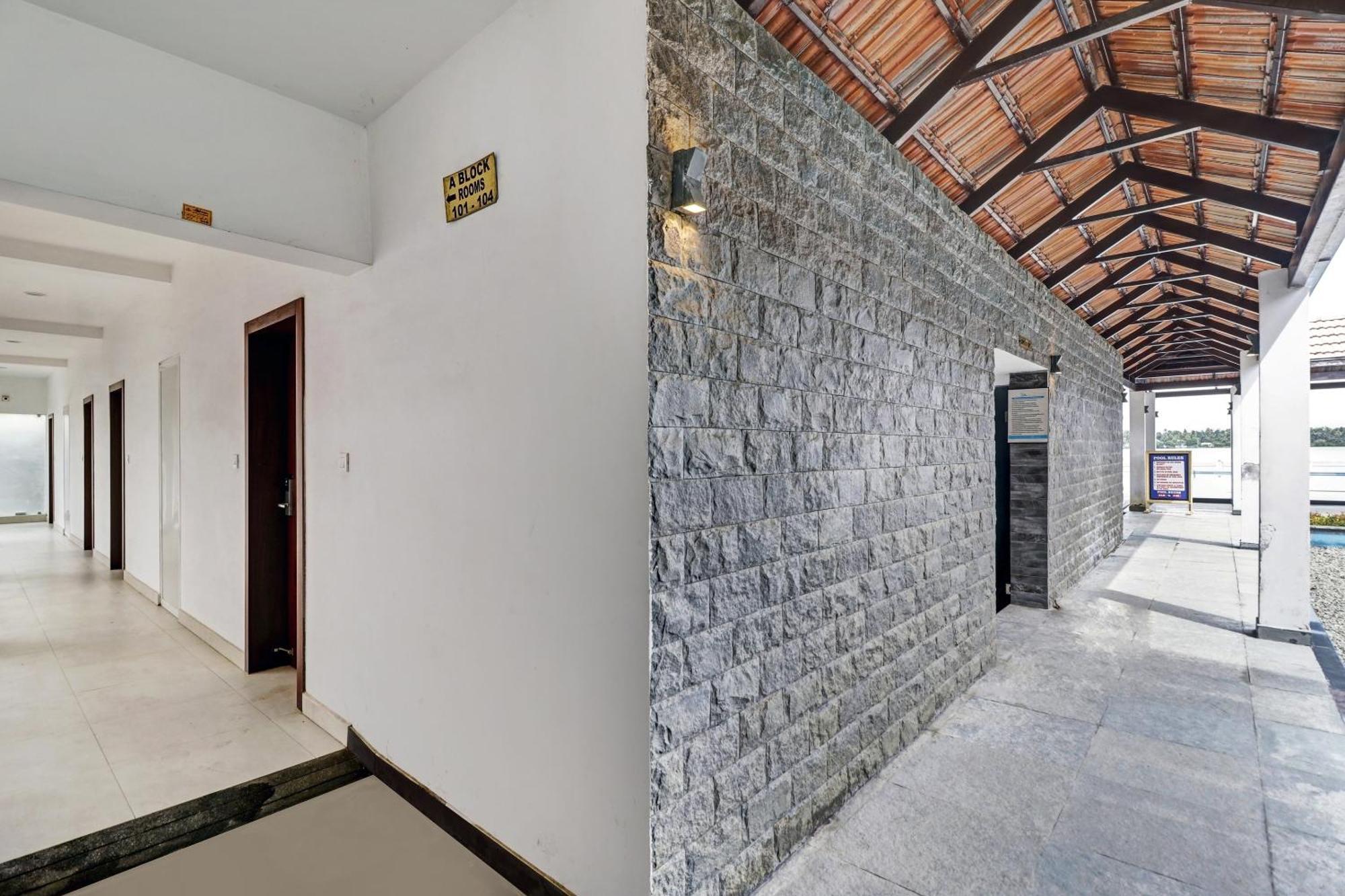 Townhouse Oak Edassery'S Sealine Villa Stay Kochi Ngoại thất bức ảnh