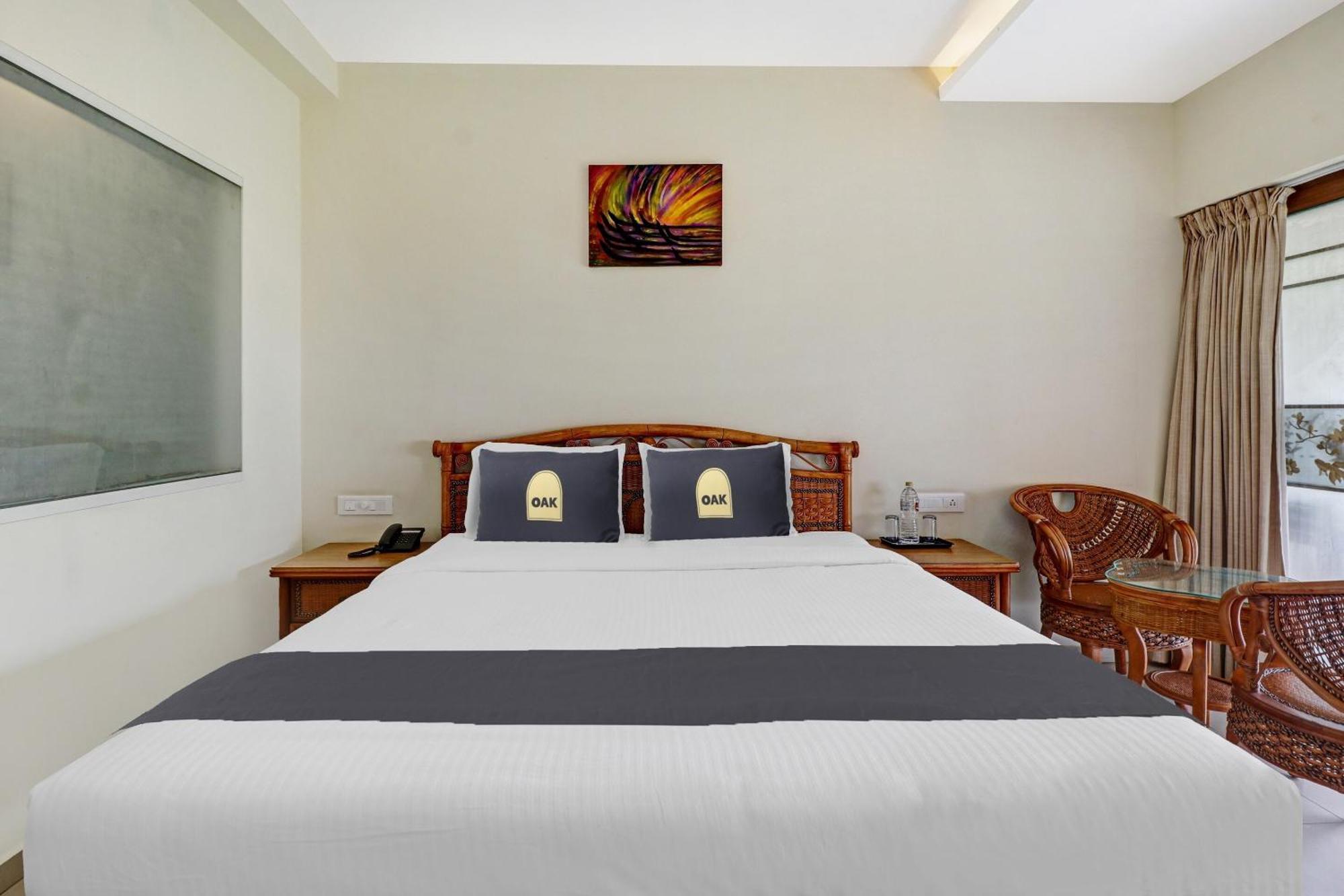Townhouse Oak Edassery'S Sealine Villa Stay Kochi Ngoại thất bức ảnh