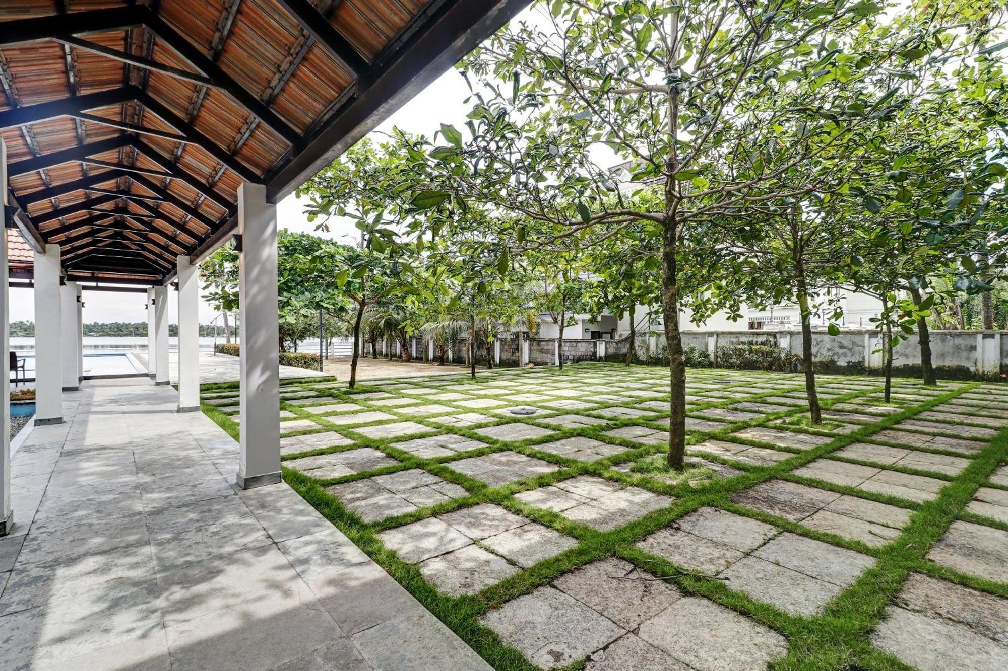 Townhouse Oak Edassery'S Sealine Villa Stay Kochi Ngoại thất bức ảnh
