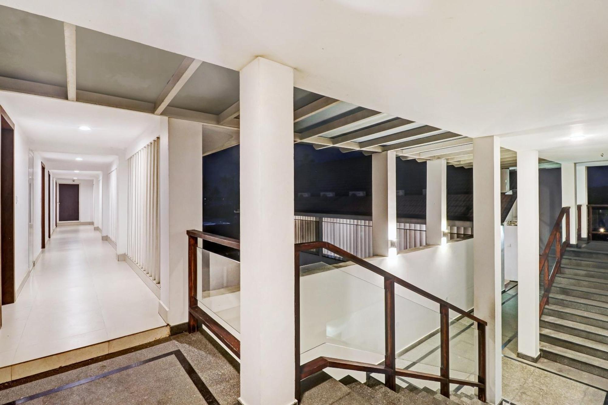 Townhouse Oak Edassery'S Sealine Villa Stay Kochi Ngoại thất bức ảnh